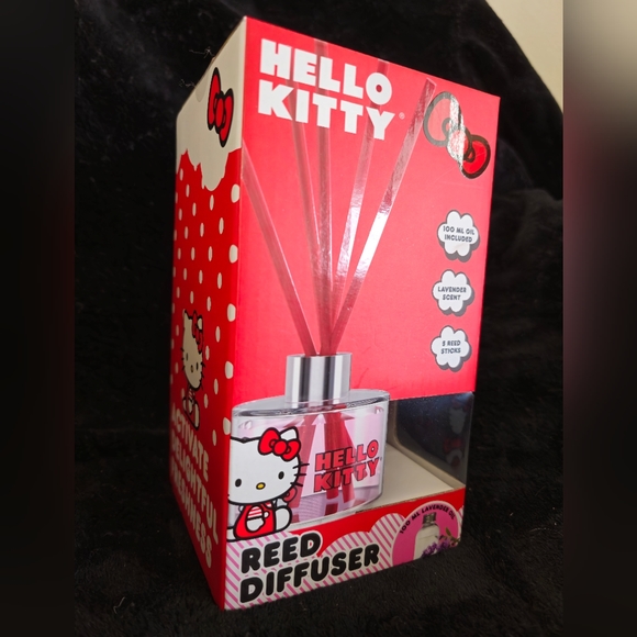 Hello Kitty Reed Diffuser - Picture 2 of 4